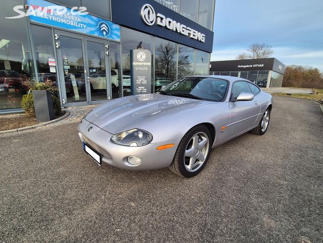 Jaguar XKR